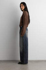 MID-RISE CURVED LEG DARK WASH JEAN