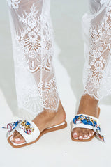AKIRA LORCAN WHITE SANDAL