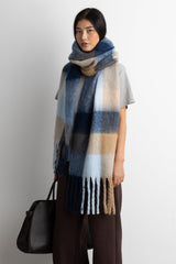 PATTERNED SCARF WITH TASSELS