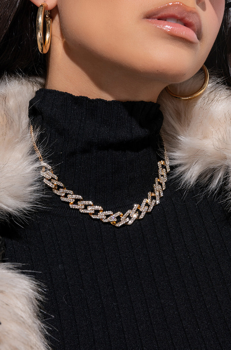 A RICH BITCH LOOK RHINESTONE NECKLACE
