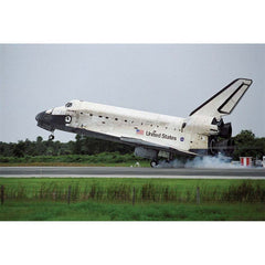 Shuttle Discovery Landing Gloss Poster Printed | Wallhogs