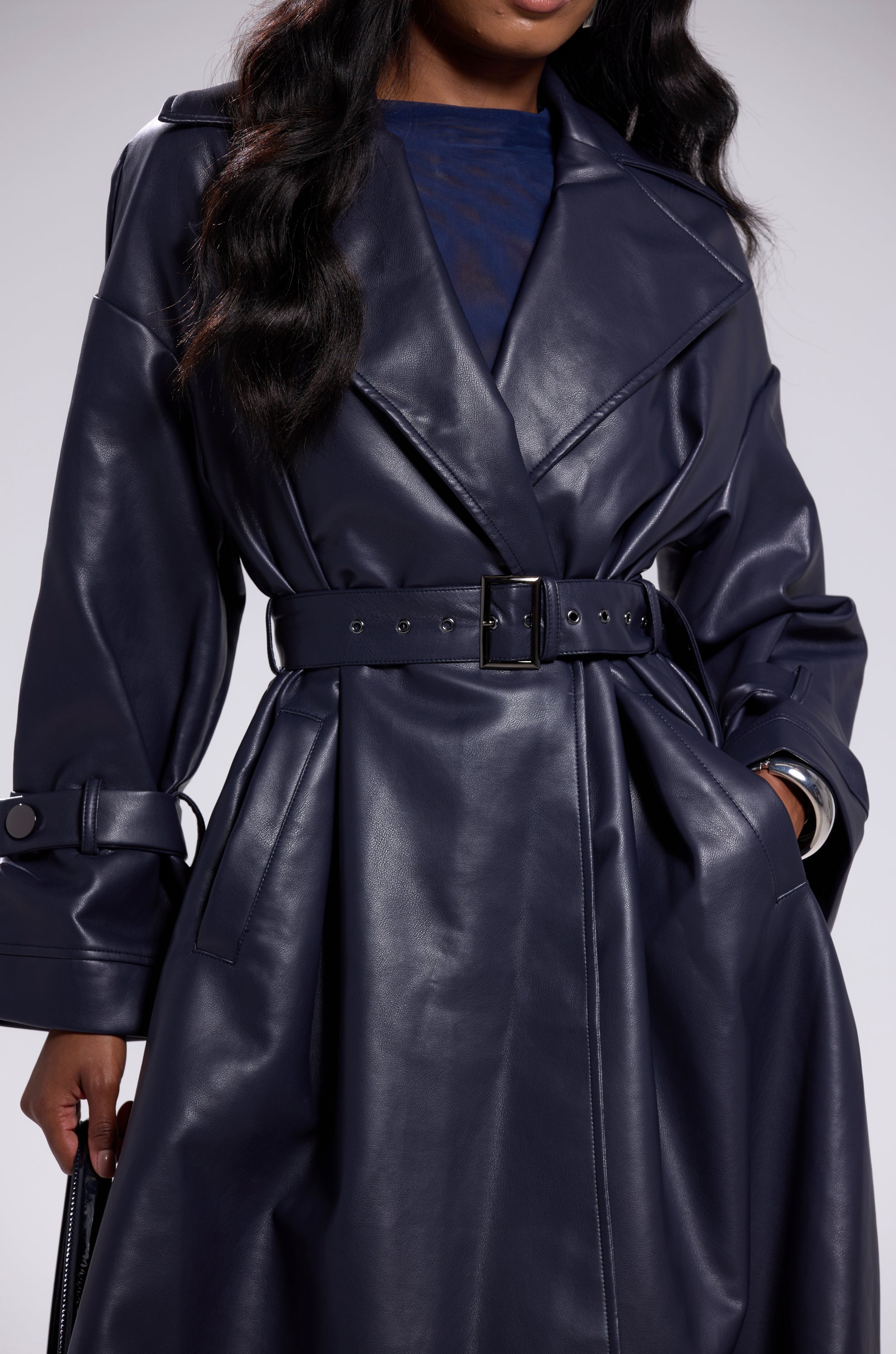 ALINNA FAUX LEATHER TRENCH IN NAVY