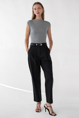 HIGH-RISE TAPERED PANT