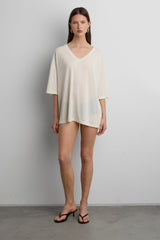 OVERSIZED V-NECK T-SHIRT